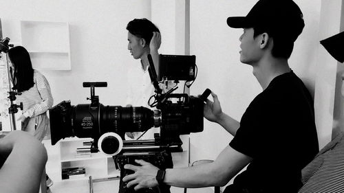 光影记录下的创新之都 揭秘深圳电视广告拍摄制作全流程